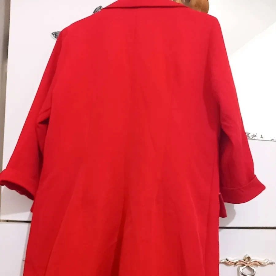 کت شیک قرمز