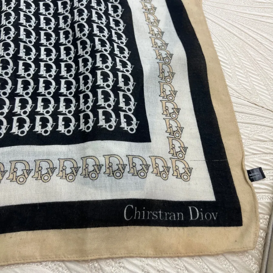 شال مارک دیور