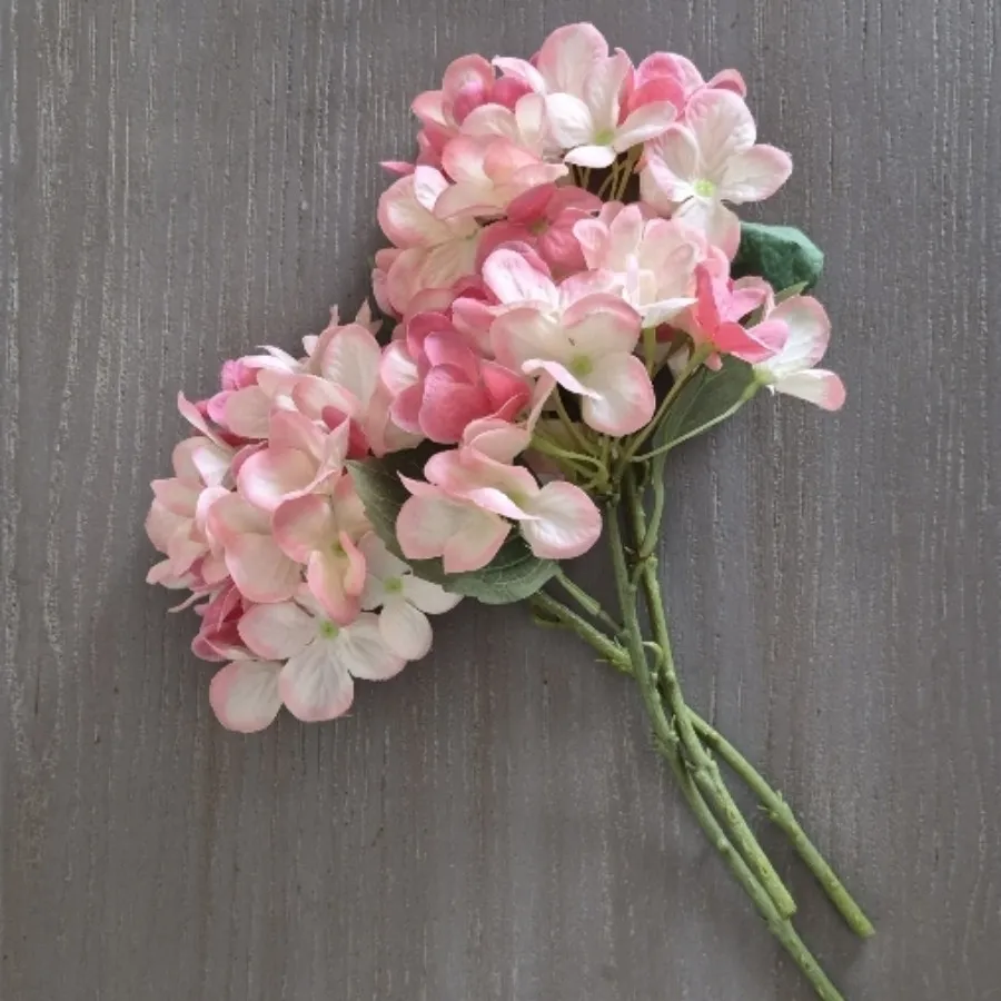 گل مصنوعی هورتانسیا