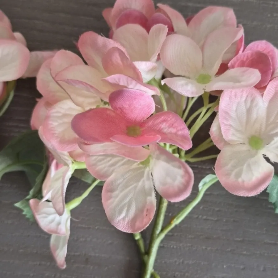 گل مصنوعی هورتانسیا