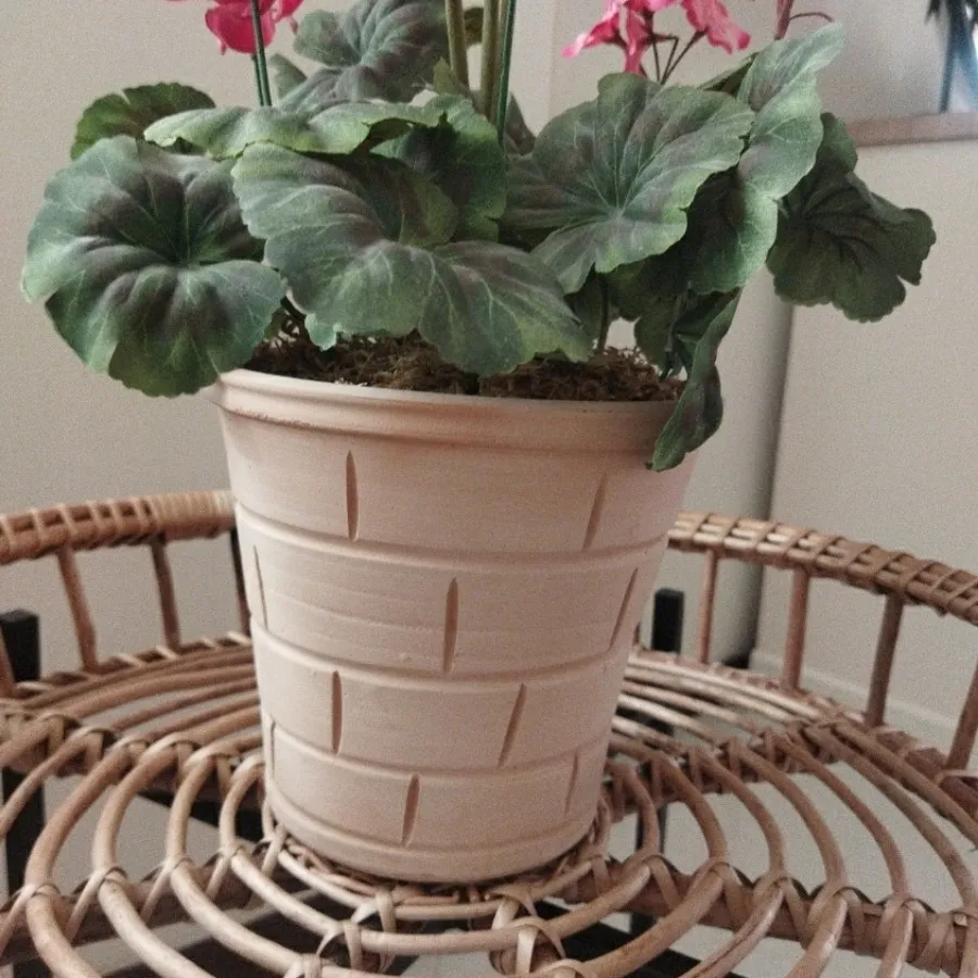 گل شمعدانی مصنوعی