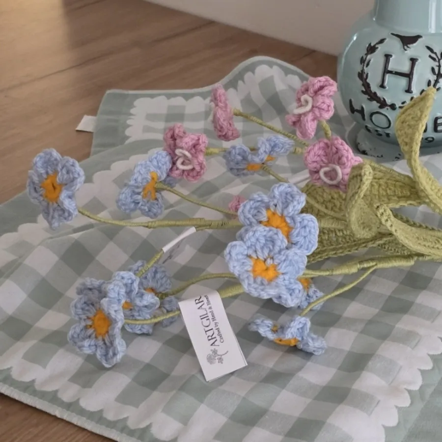 شاخه گل شکوفه بافتنی