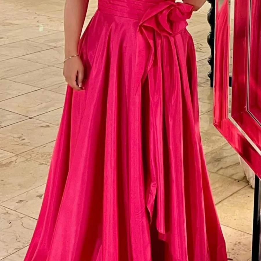 پیراهن سرخابی مجلسی