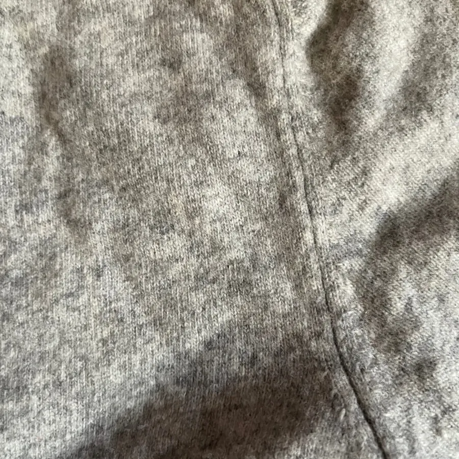 ژاکت پشمی بنتون