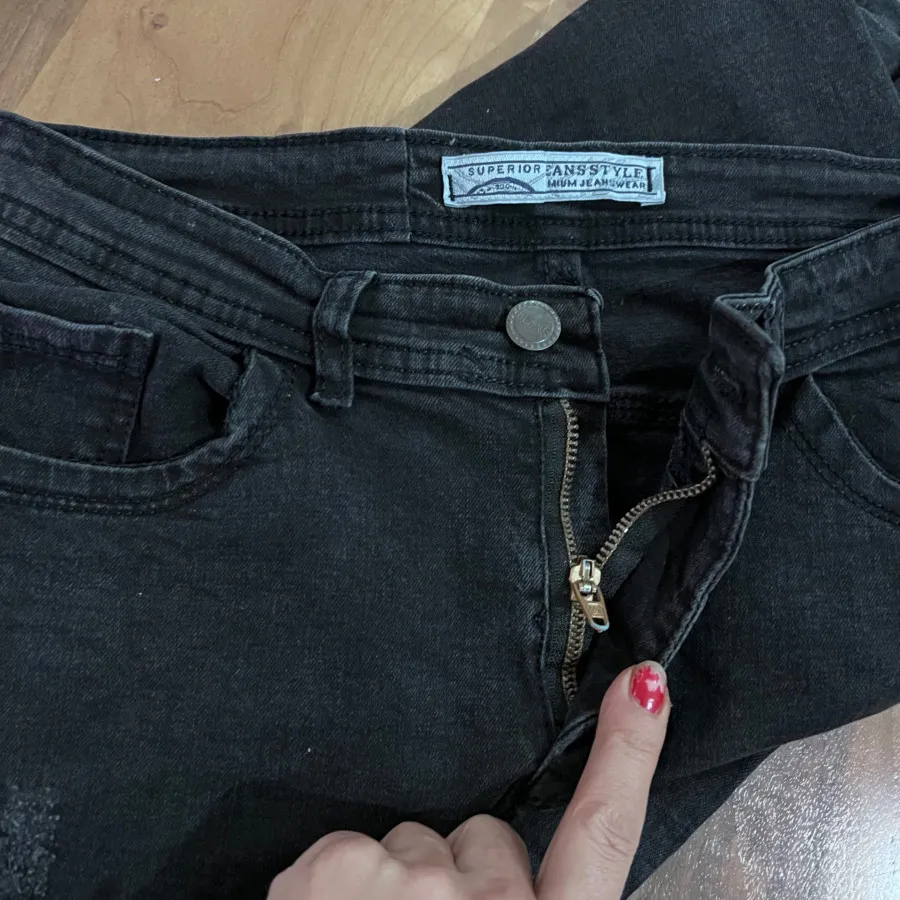 شلوار جین لسکینی