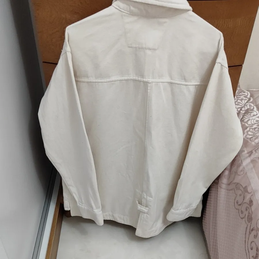 کت جین سفید