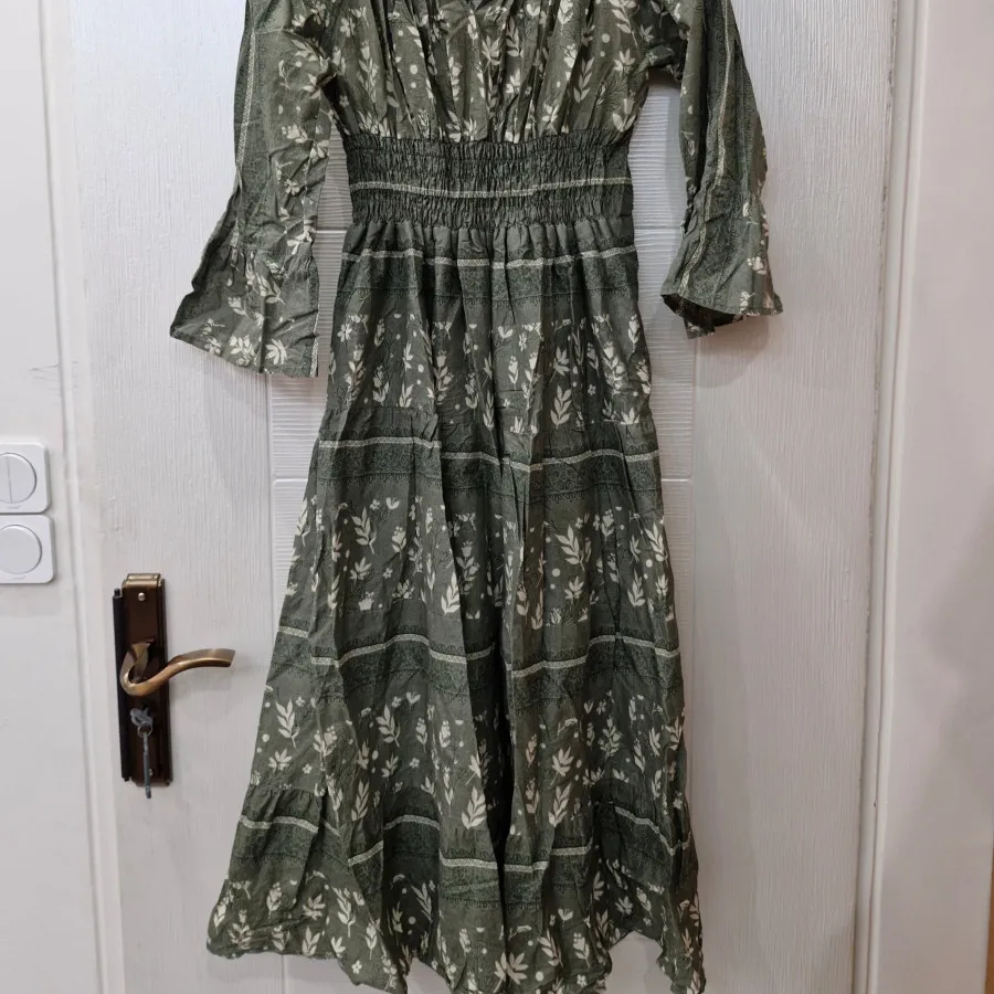 پیراهن بلند نخی