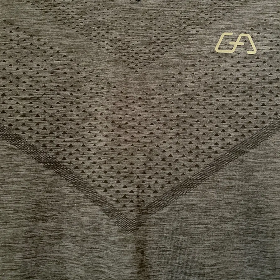 تی شرت ورزشی