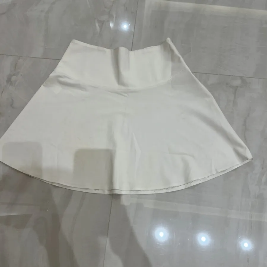 دامن دخترانه