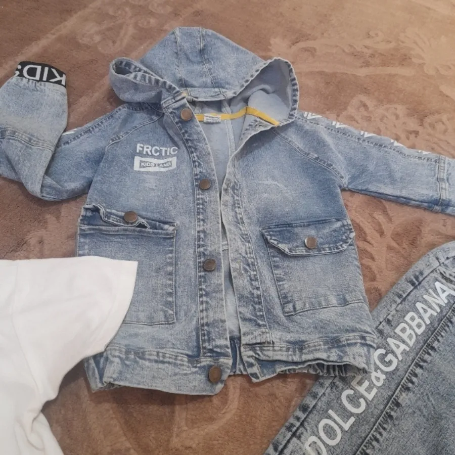 سه تیکه جین