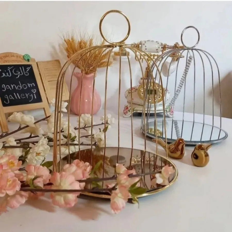 دکوری  قفس طلایی