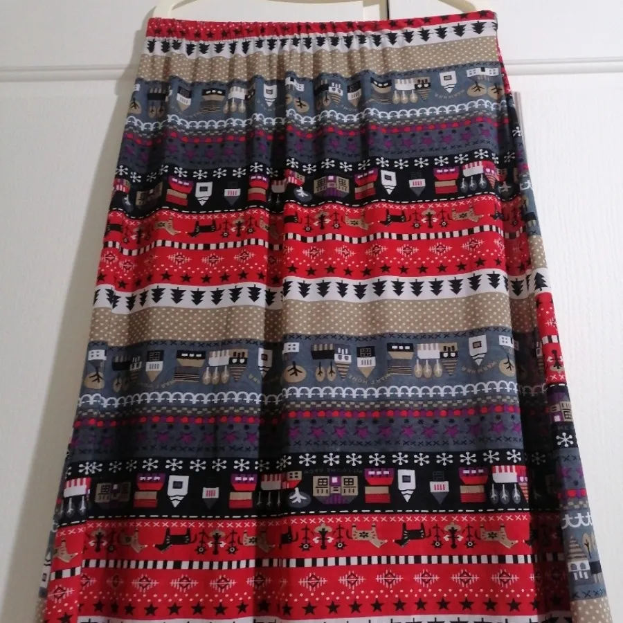 دامن طرح دار