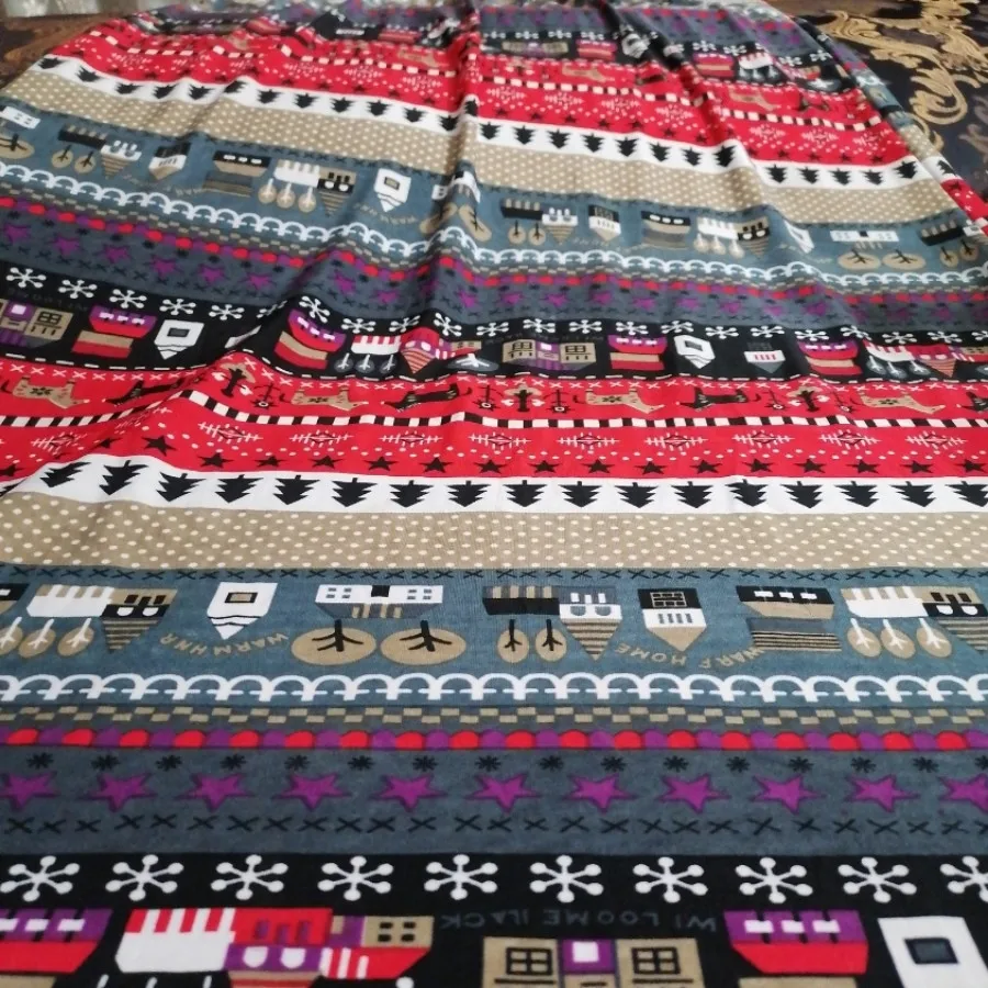 دامن طرح دار