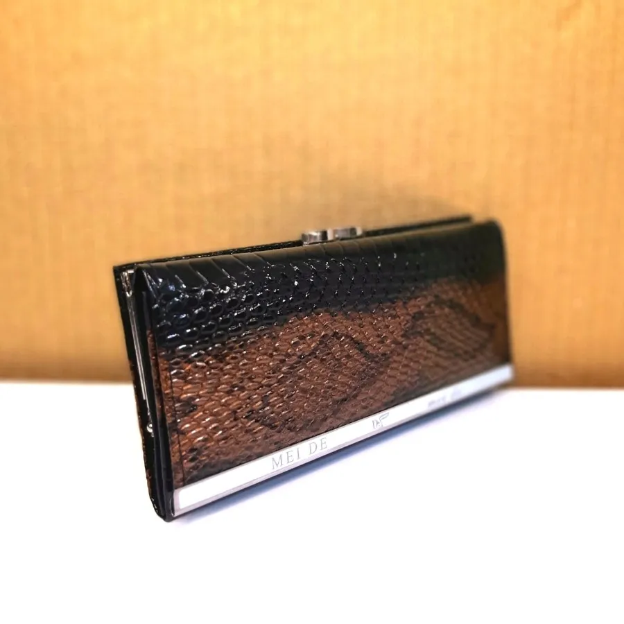 کیف پول زنانه