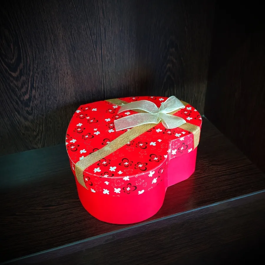 جعبه کادویی قلب⁦ ⁦♡⁠