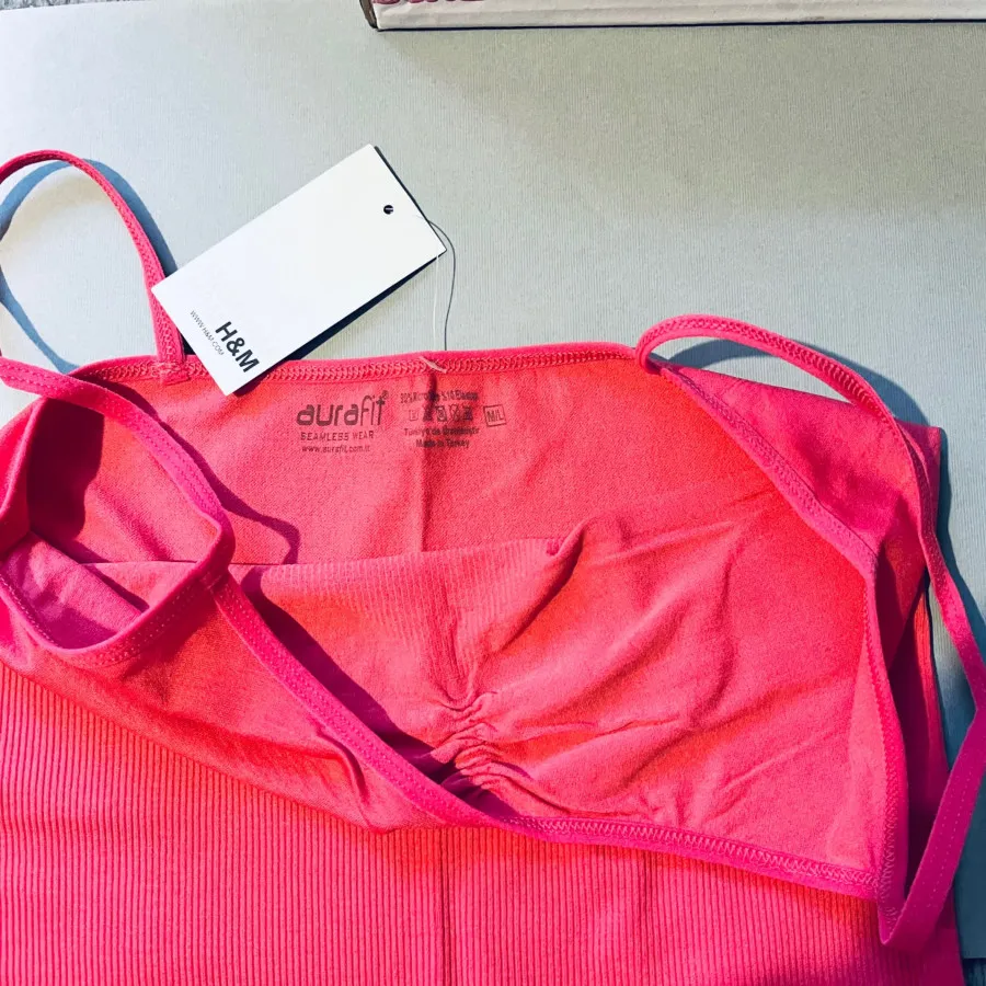 تاپ ورزشی H&M