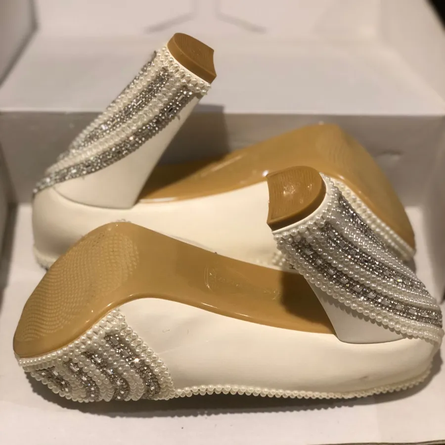 کفش عروس نیکپا