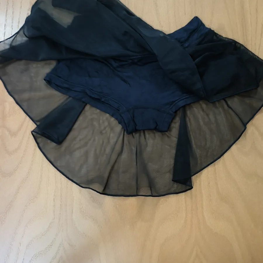 شورت دامنی حریر