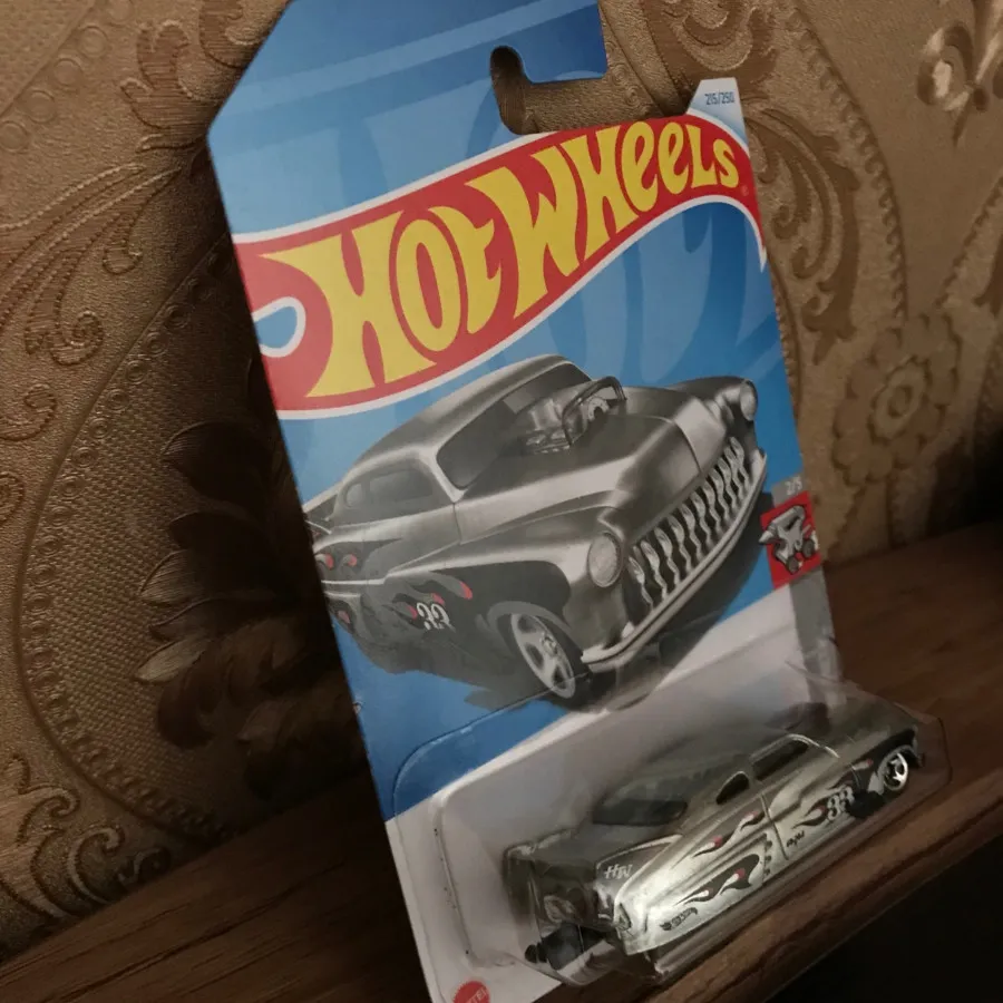 ماکت دکوری مرکوری هاتویلز