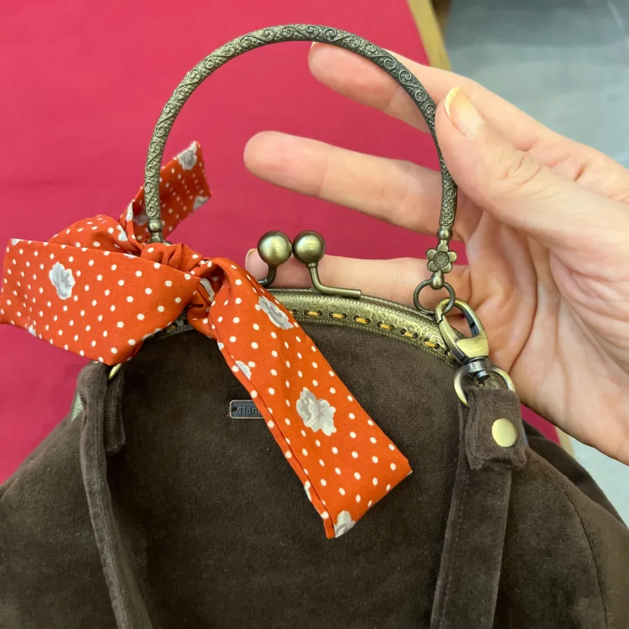 کیف دست دوز