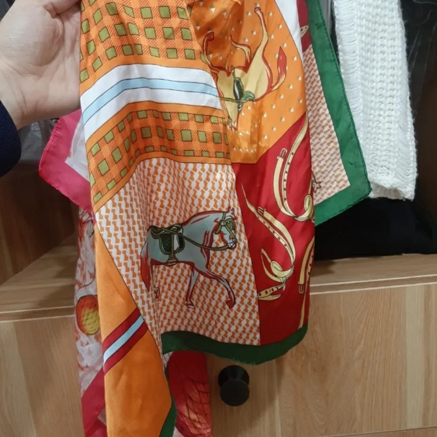 روسری ب رررند