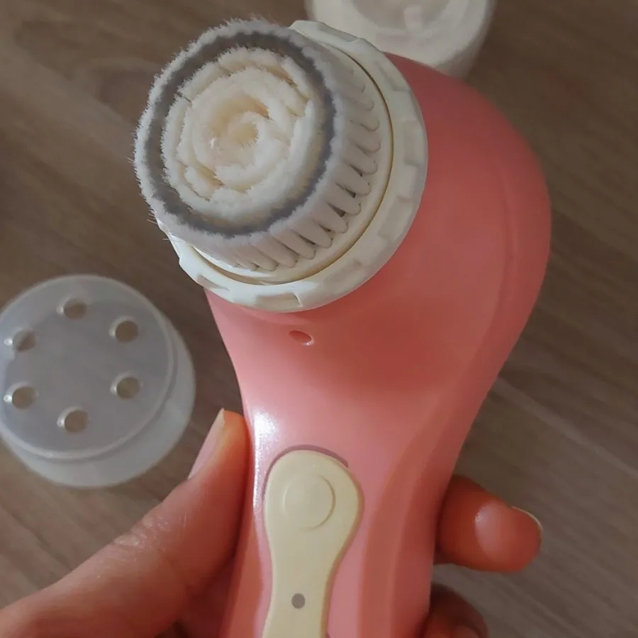 فیس واش و براش ریل تکنیک