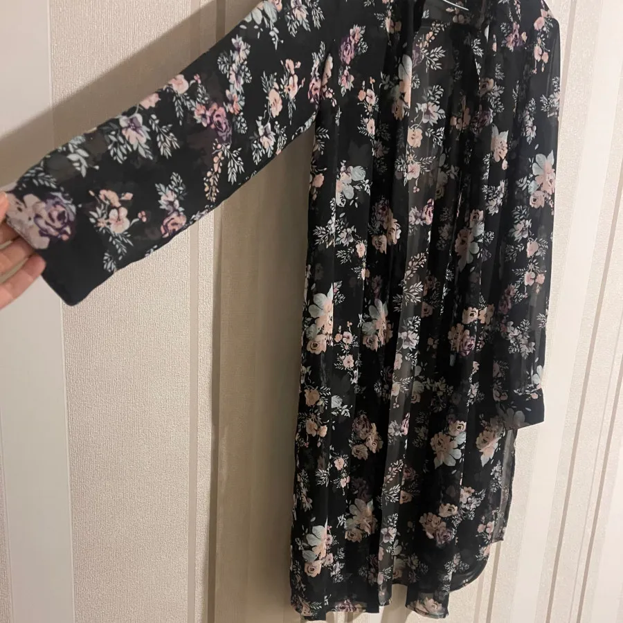 مانتو حریر اچ ان ام