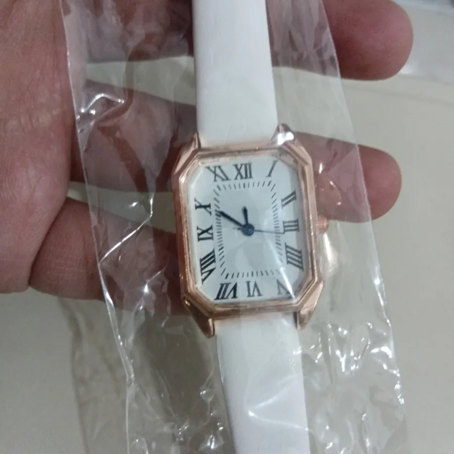 ساعت بندچرمی