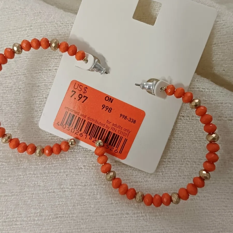 گوشواره نیمه حلقه ای