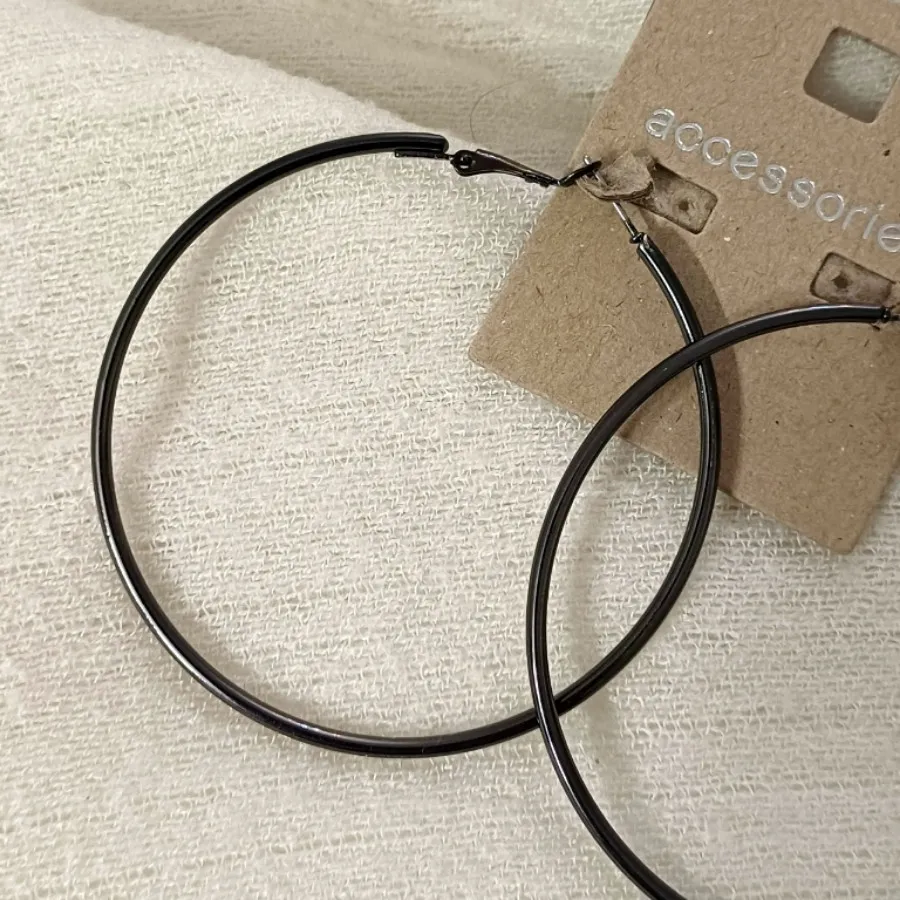 گوشواره حلقه ای مشکی