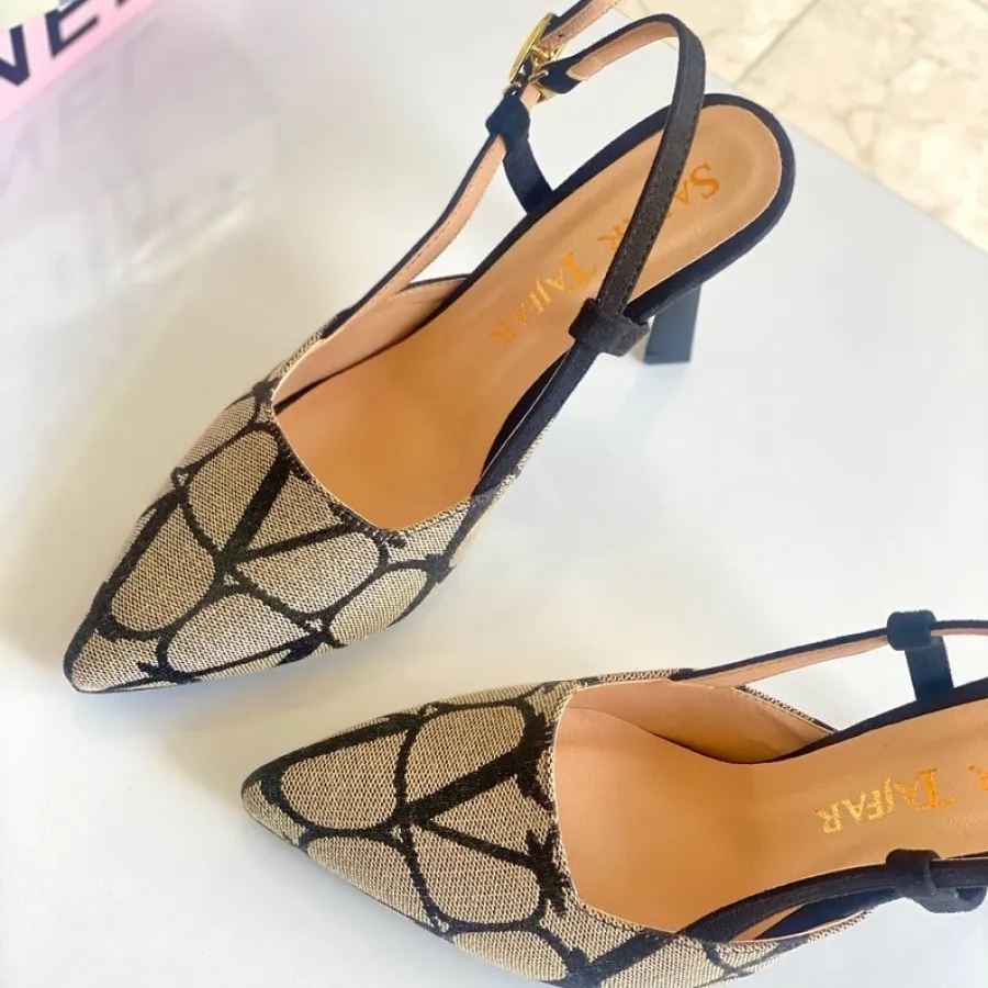 کفش پاشنه بلند ولنتینو