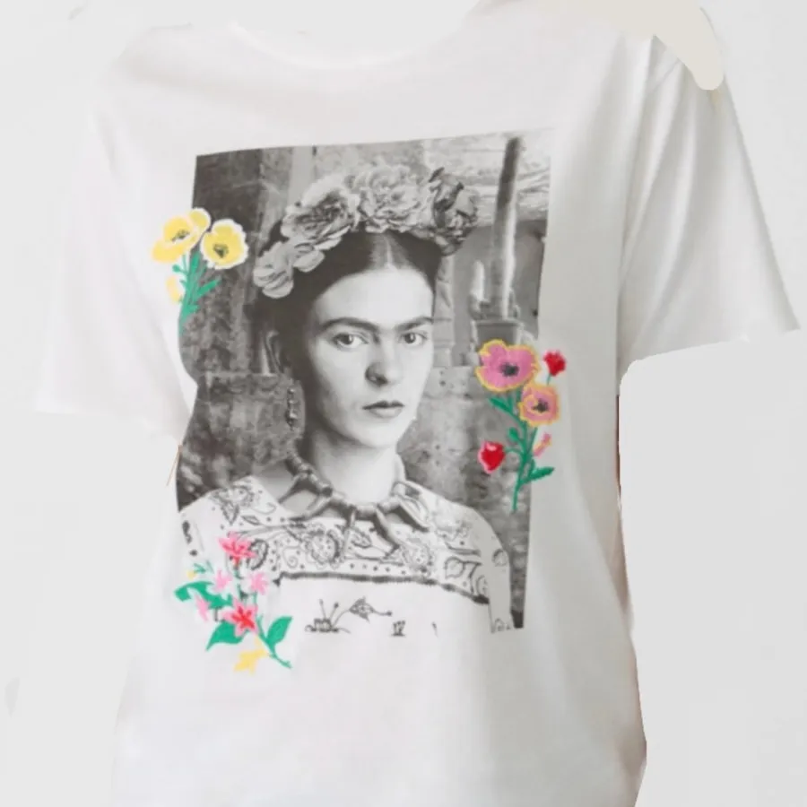 تی شرت استرادیواریوس