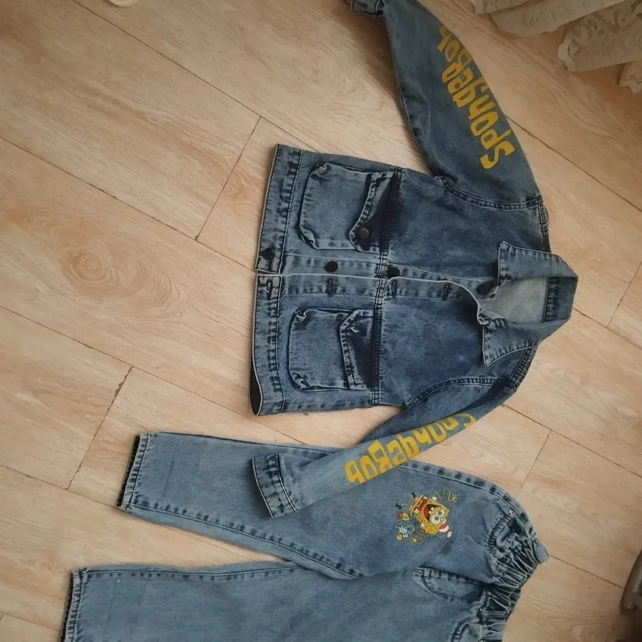 کت وشلوار لی باب اسفنجی