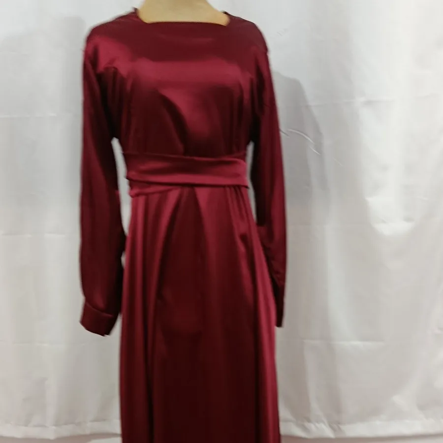 پیراهن ساتن مناسب فرمالیت