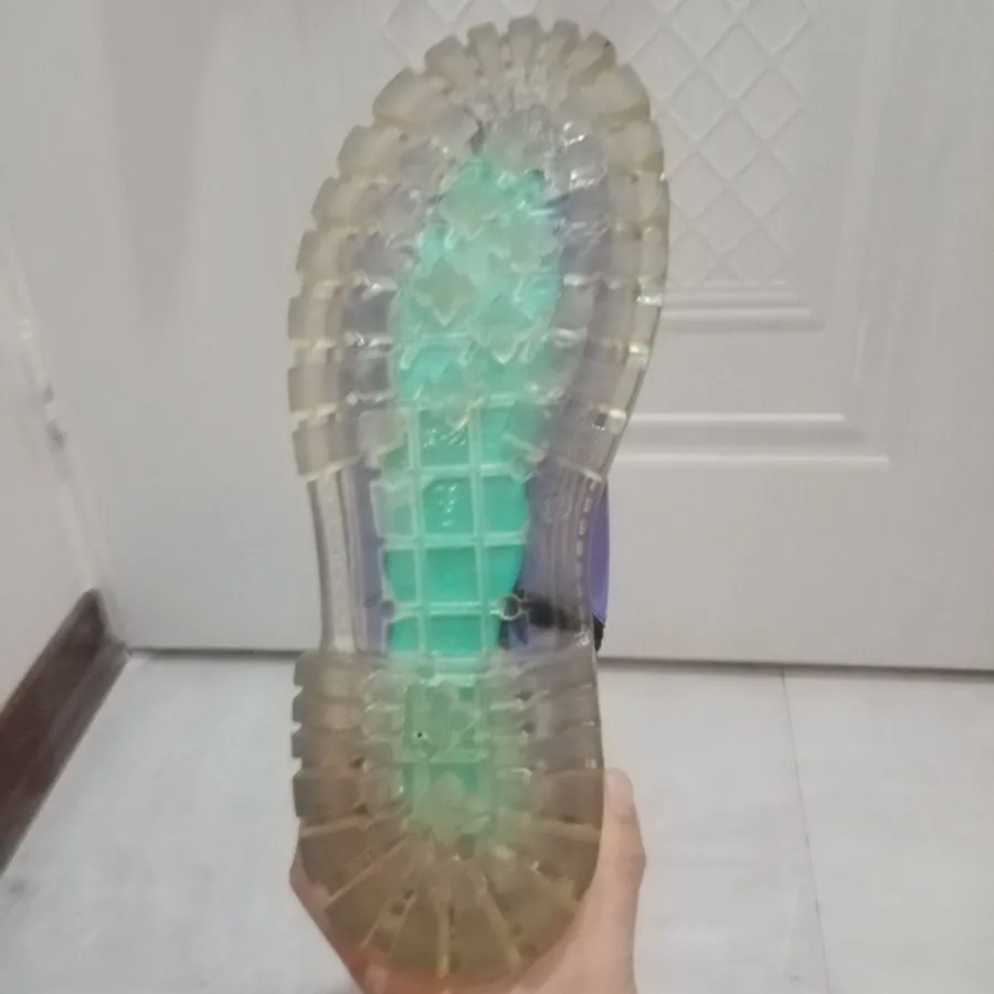 یک جفت بوت بنفش سایز 37