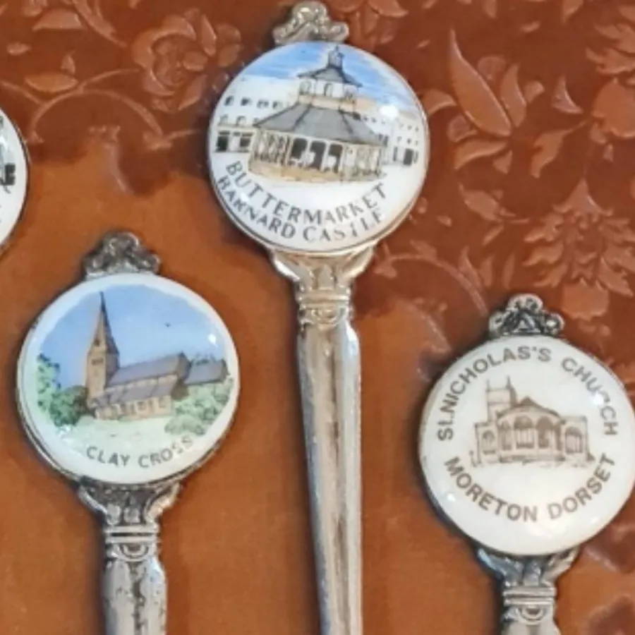 قاشق مارکدار