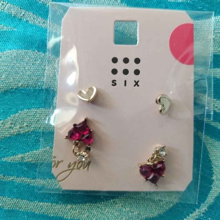 گوشواره ی سیکس