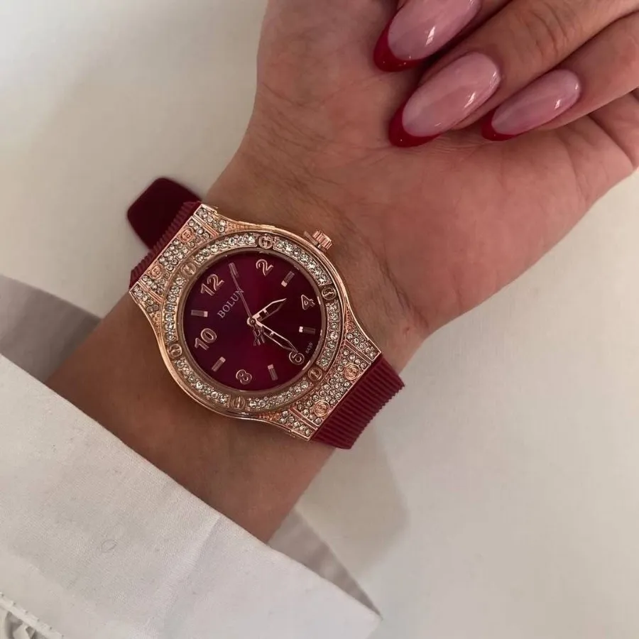 ساعت طرح هابلوت