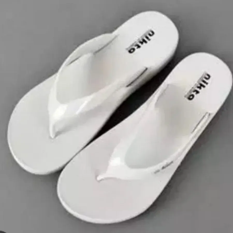 دمپایی نیکتا