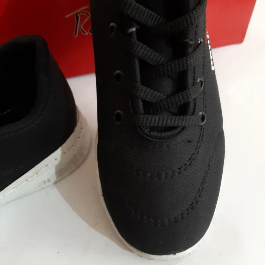 کفش کتونی سایز 39