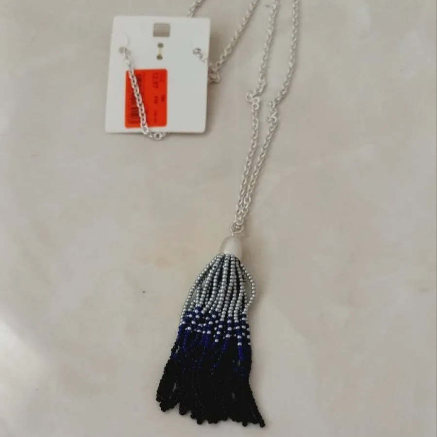 گردنبند رو مانتویی