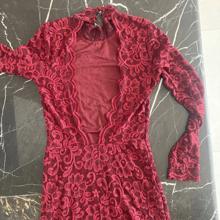 پیراهن پشت باز