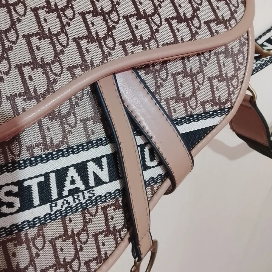 کیف طرح دیور