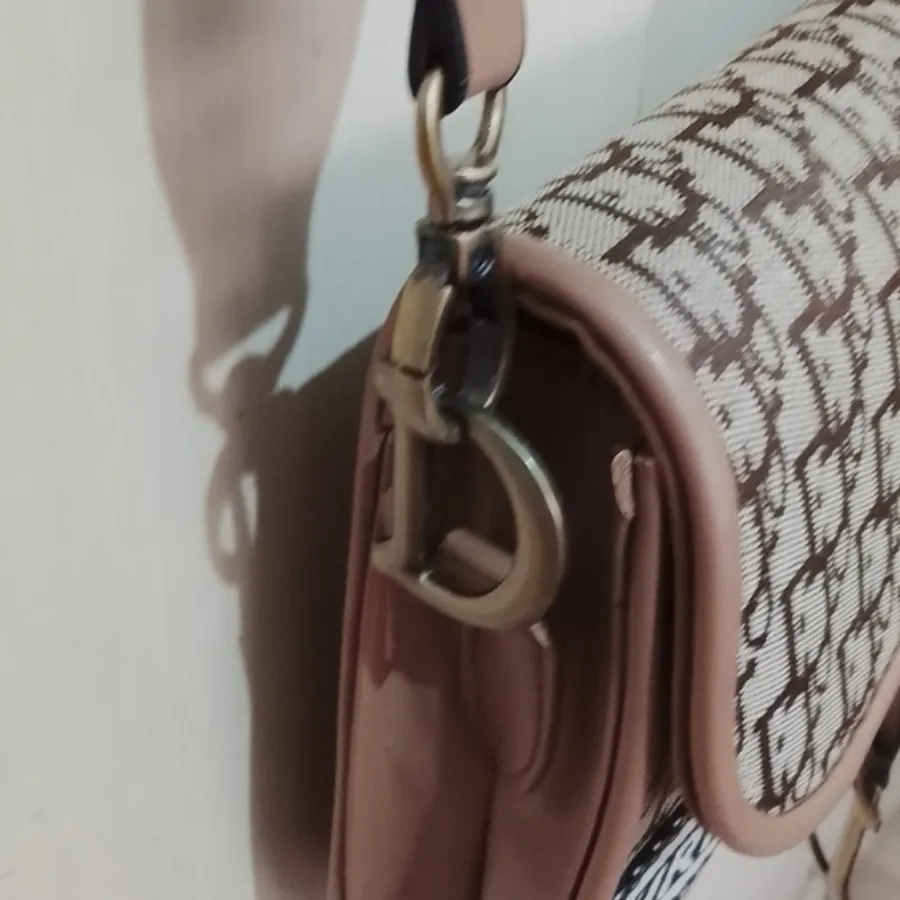 کیف طرح دیور