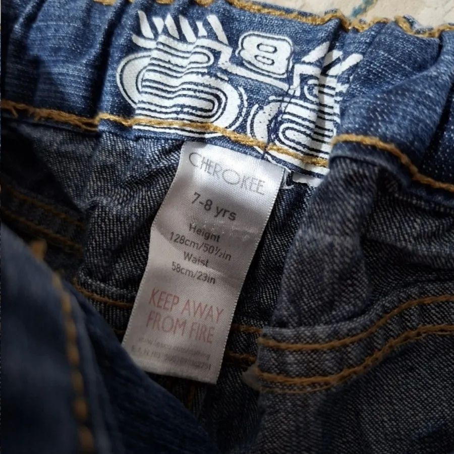 شلوار جین کودکانه