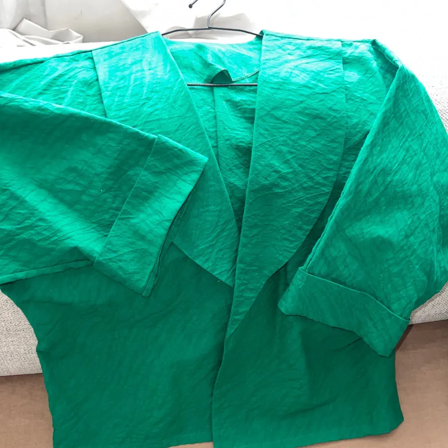 مانتو کوتاه ژاکارد نو