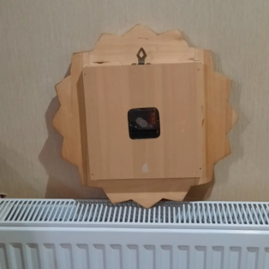 ساعت دیواری