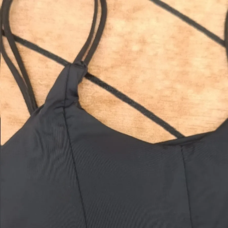 نیم تنه ورزشی زیویتااسپرت