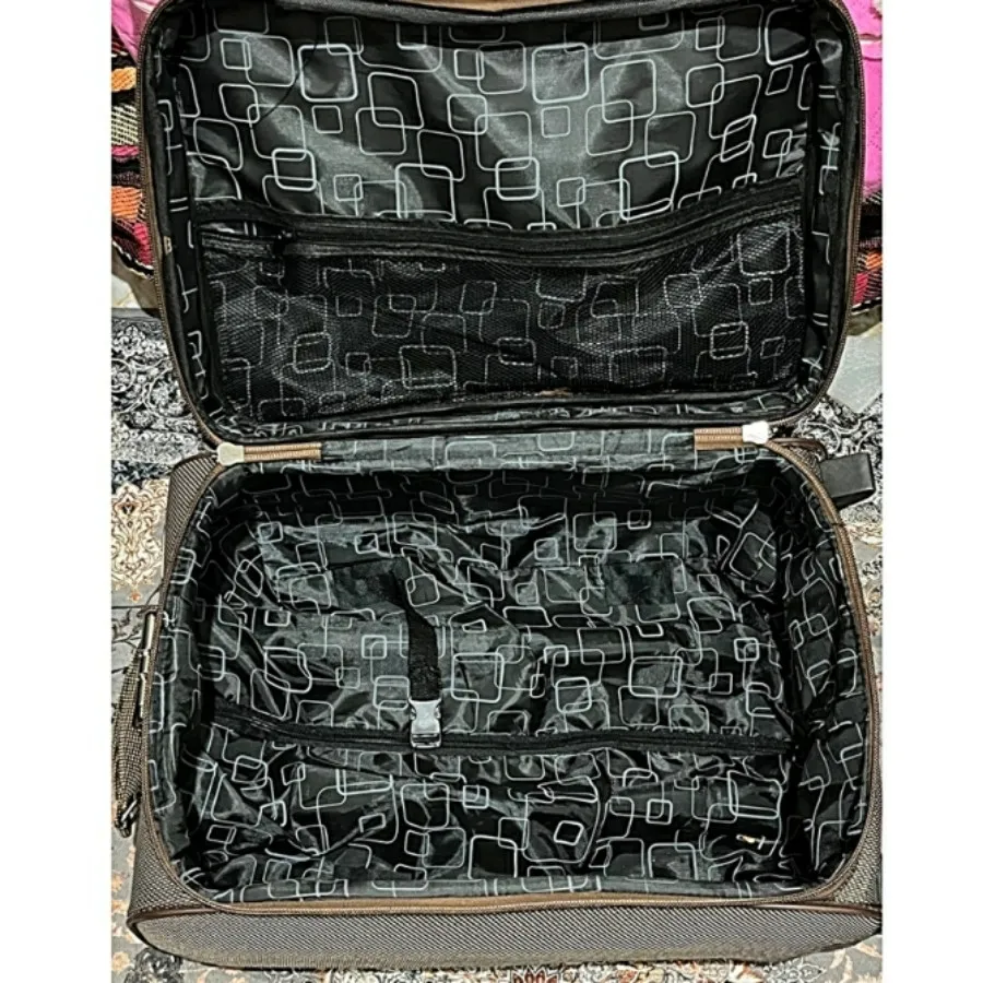 چمدان مسافرتی