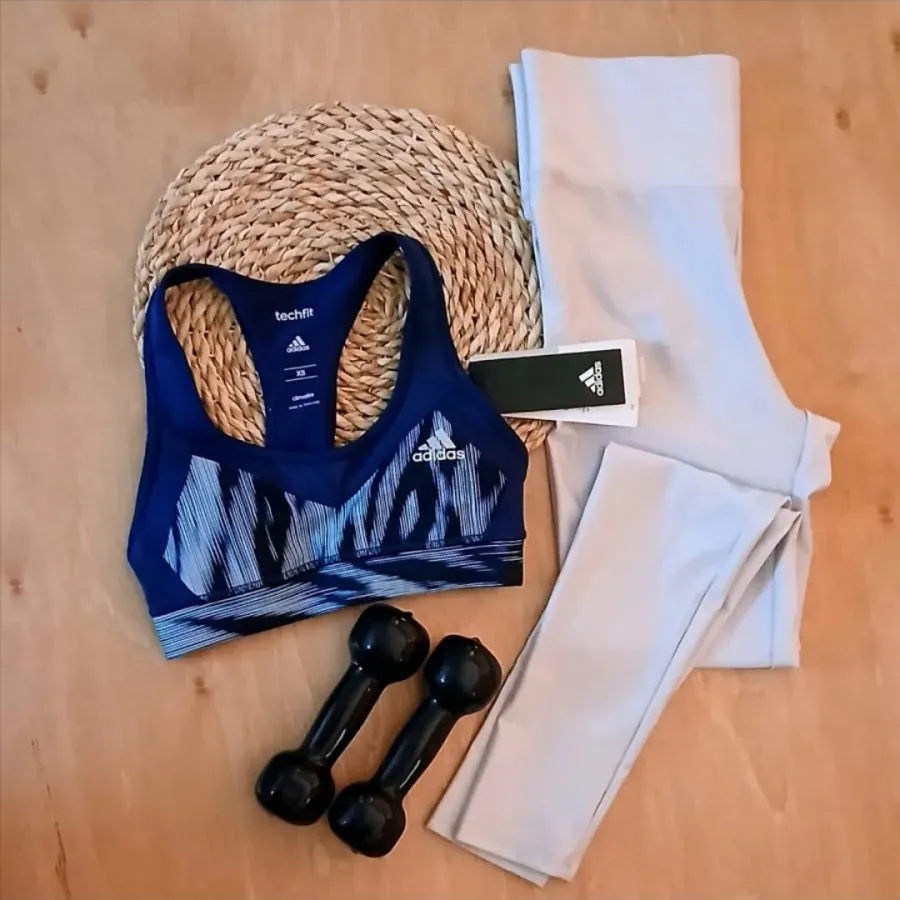 کراپ ورزشی آدیداس